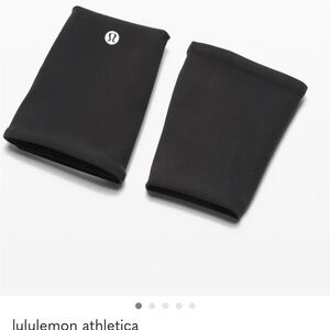 NWT lululemon athletica Black Unisex Absorbant Wristbands L/XL